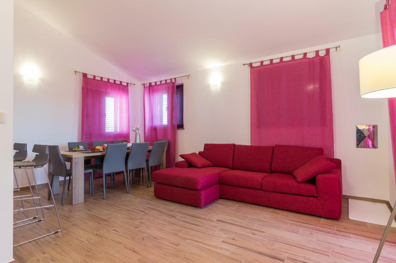Erica Villa Pula