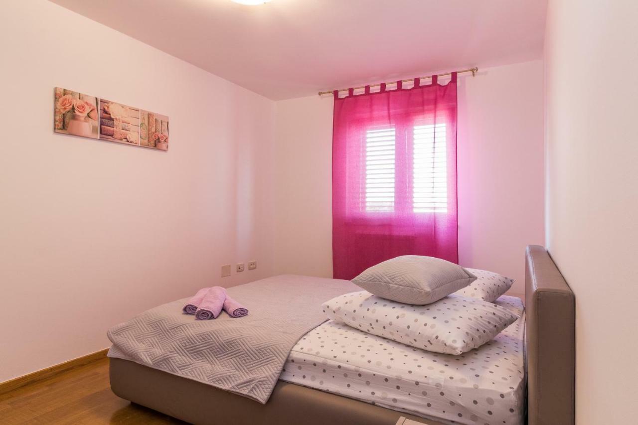 Erica Villa Pula